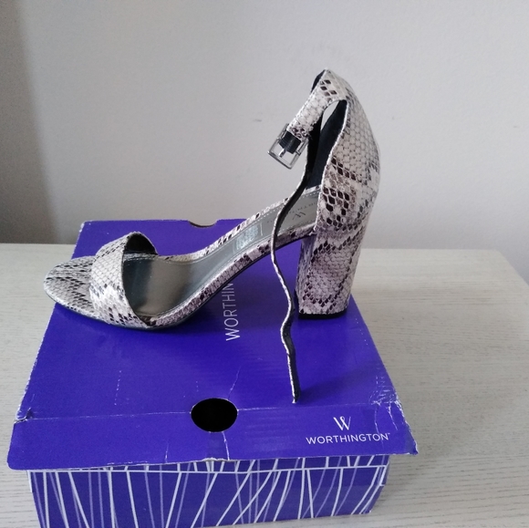 Worthington Shoes - Worthington, Natural Snake, 7.5 M Shoes